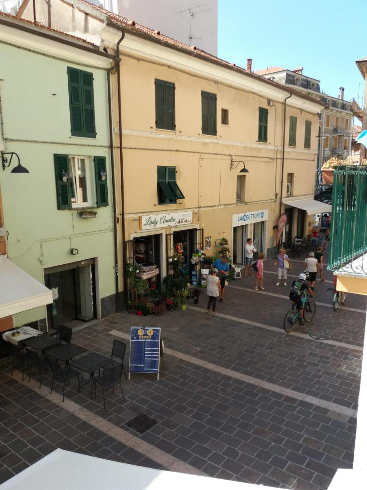 Porro15 Apartamento Finale Ligure Exterior foto