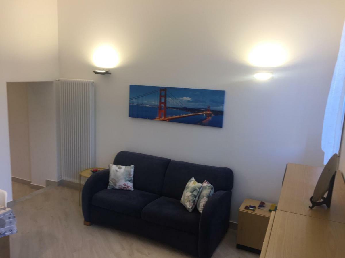 Porro15 Apartamento Finale Ligure Exterior foto