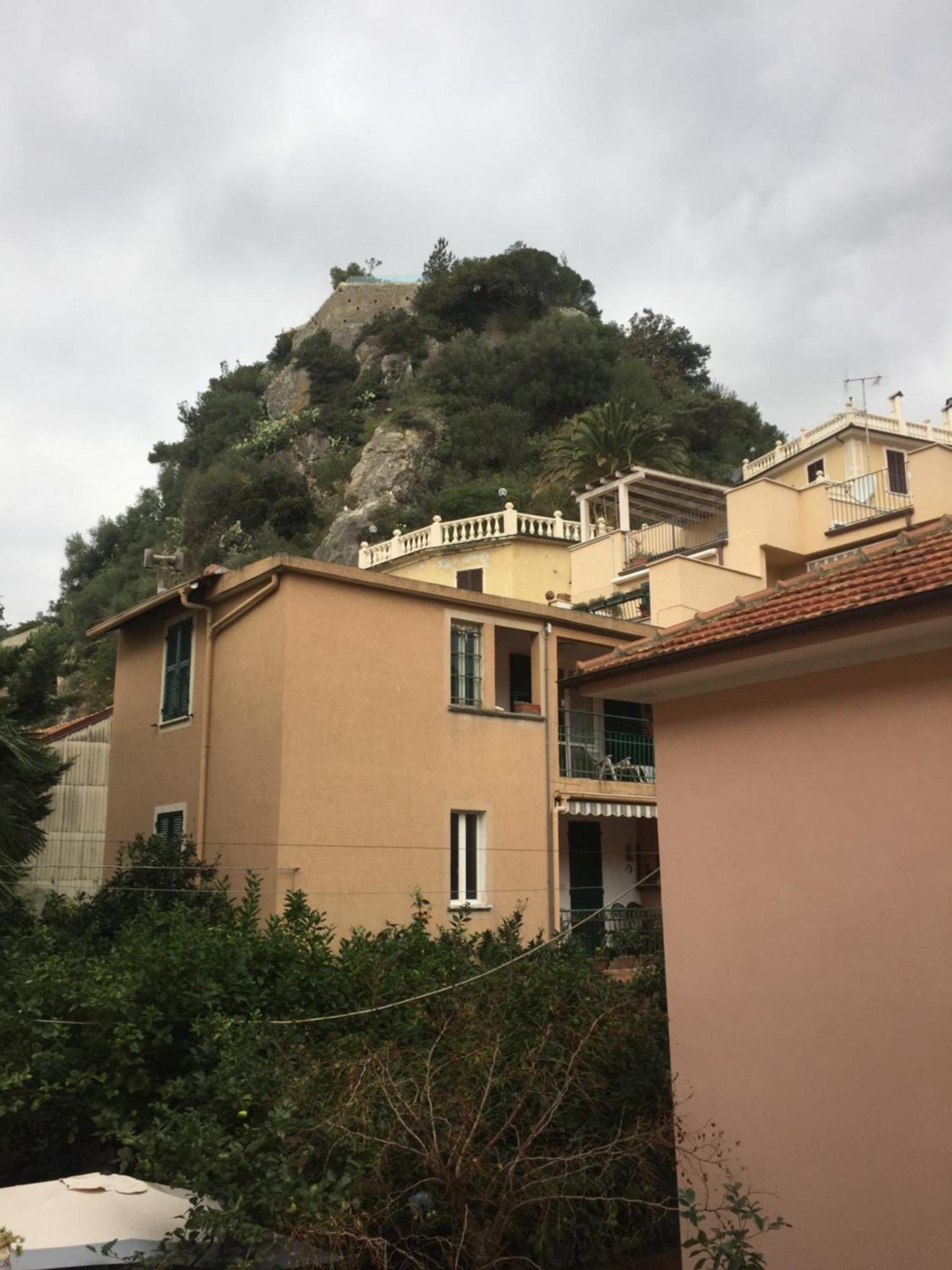 Porro15 Apartamento Finale Ligure Exterior foto